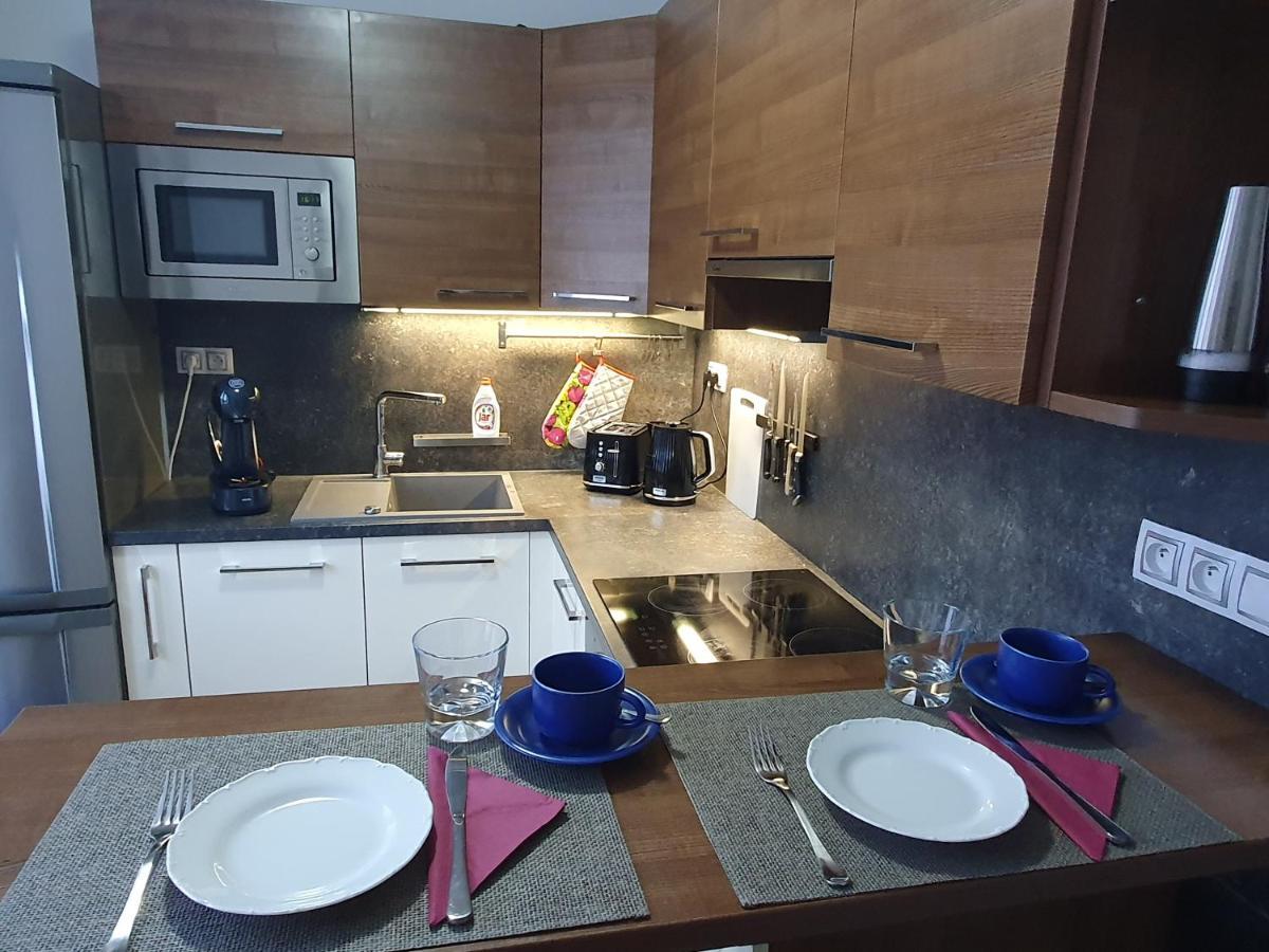 Family Apartman Kovarska Exterior photo