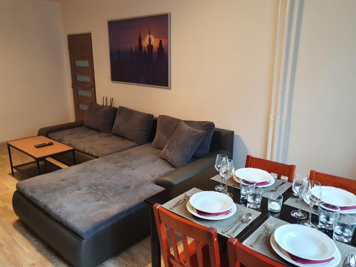 Family Apartman Kovarska Exterior photo